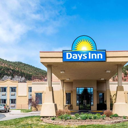 Days Inn By Wyndham Carbondale Εξωτερικό φωτογραφία